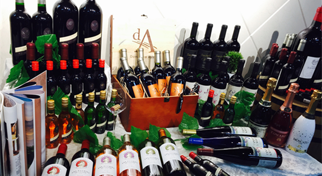 開紅酒專賣店怎么運(yùn)營好 開紅酒專賣店怎么運(yùn)營好