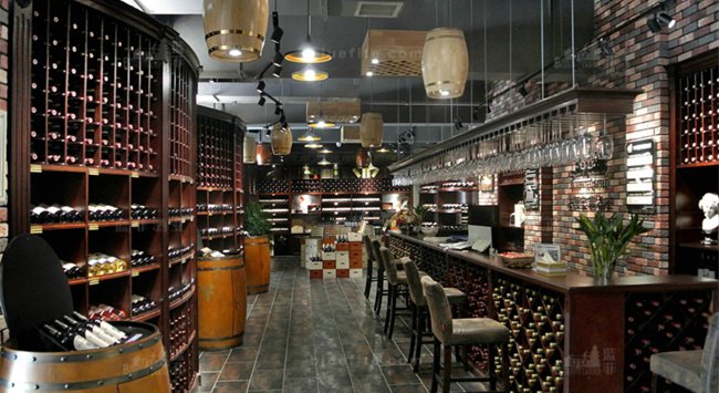 怎么開(kāi)葡萄酒專賣店賺錢(qián)